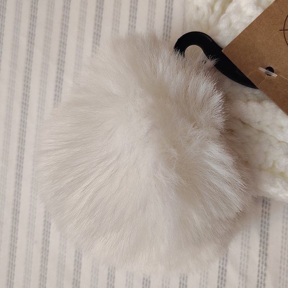 JANES PAUL WOMEN'S WINTER ❄️❄️ BEANIE/HAT ❄️❄️❄️❄️ - Picture 5 of 8